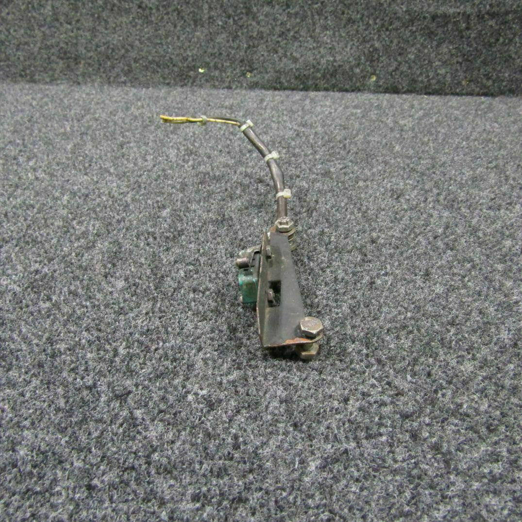 Piper 54410-002 USE MS26253-2 Piper PA-31T Throttle Reverse Switch C20