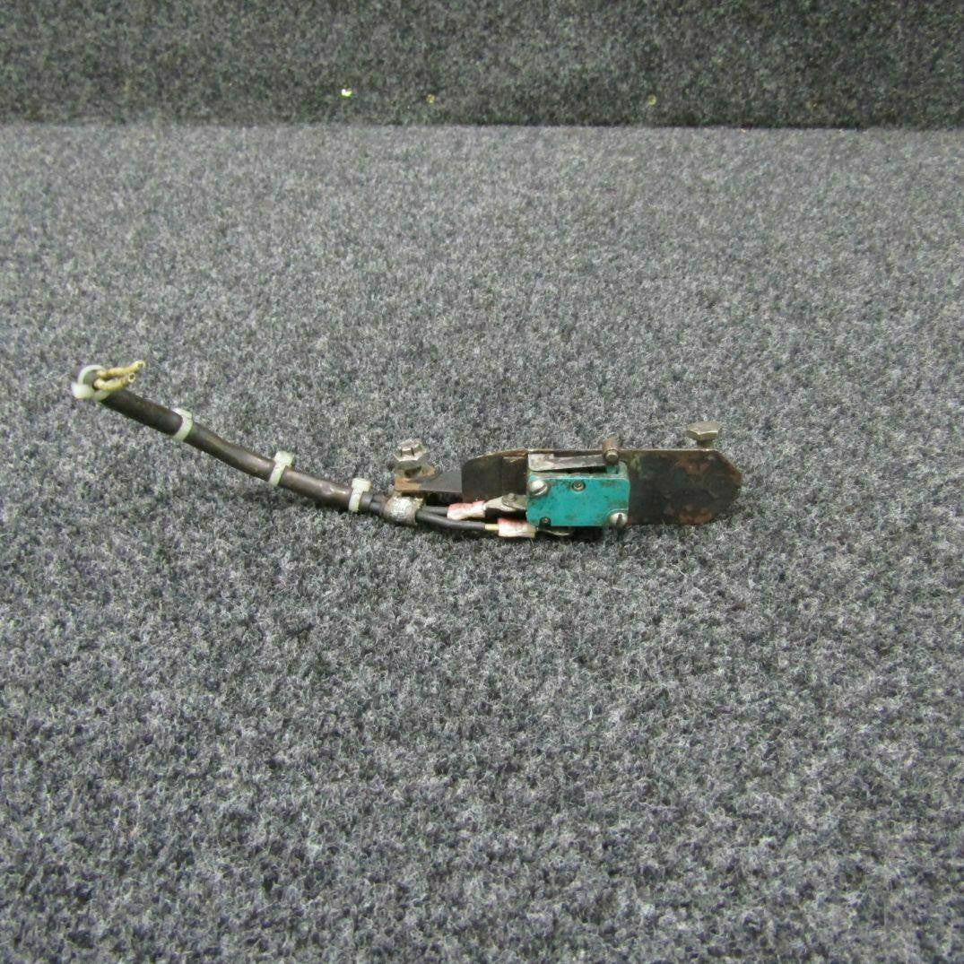 Piper 54410-002 USE MS26253-2 Piper PA-31T Throttle Reverse Switch C20
