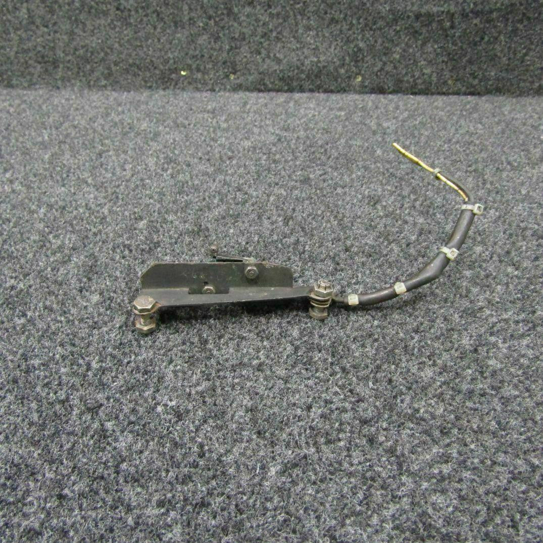 Piper 54410-002 USE MS26253-2 Piper PA-31T Throttle Reverse Switch C20
