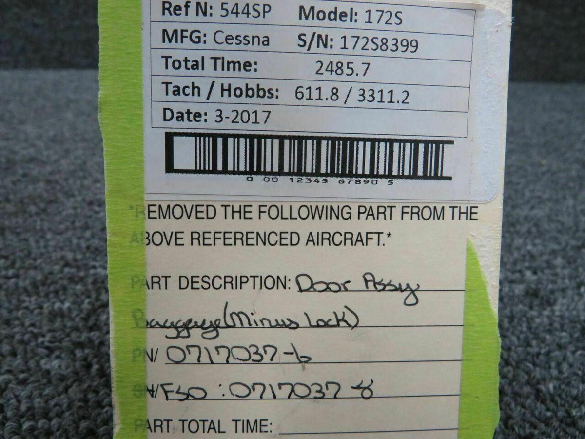 Cessna 0717037-6 Use 0717037-8 Cessna 172S Door Assy Baggage