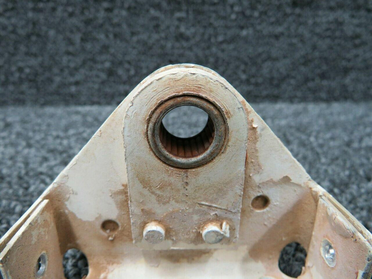 Cessna 0731100-9 Cessna Hinge Assembly