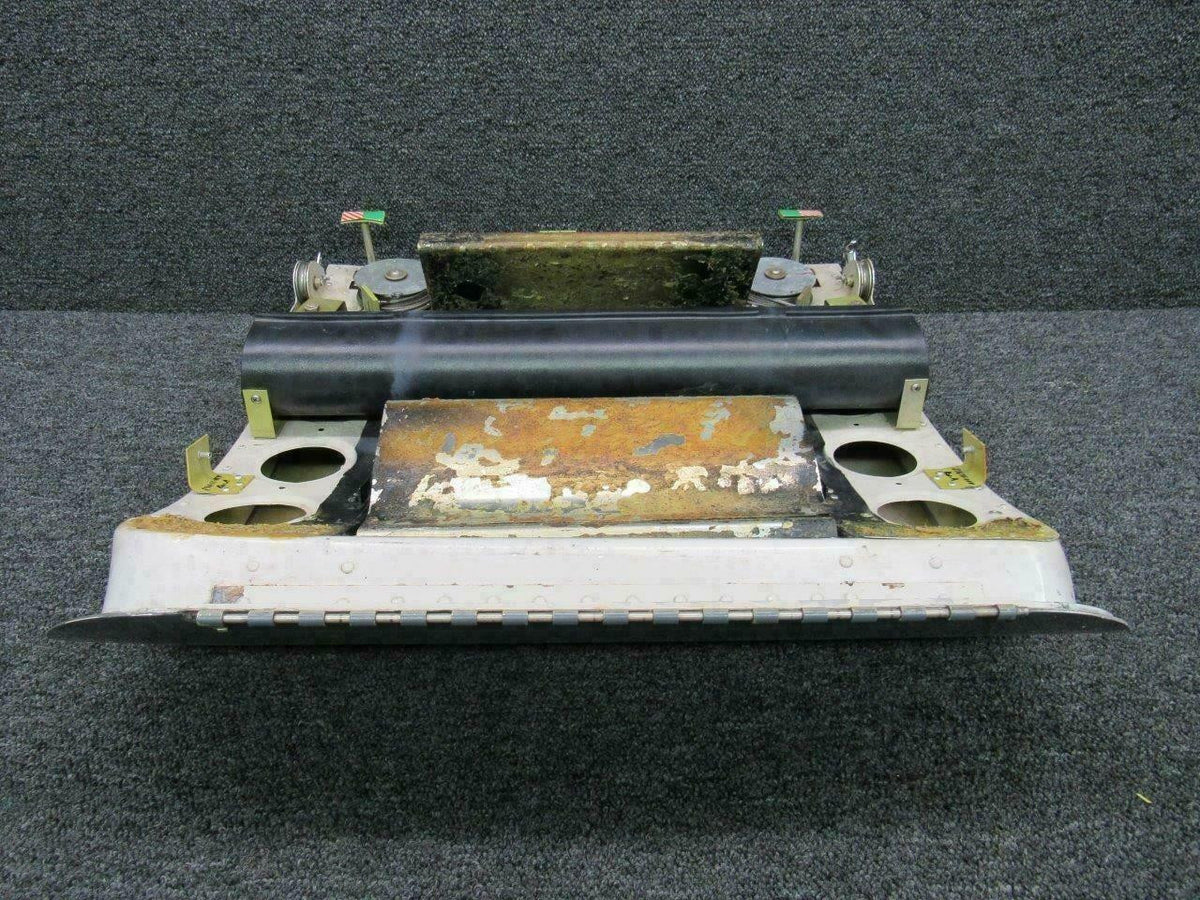 Piper 89570-002 Piper PA46-350P Cabin Door Assy Lower