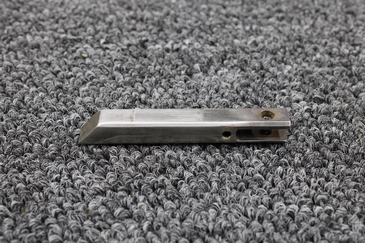 Cessna 5211349-3 Cessna 402C Crew Door Latch Pin AFT