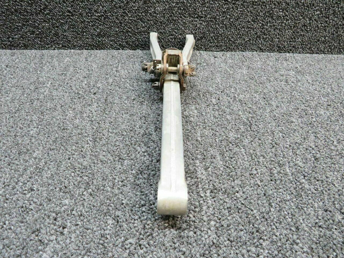 Piper 16240-000 Piper PA23-250 Link Assy Main Gear Drag