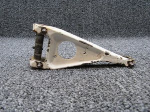 5141005-8, 5041120-1 Cessna Main Gear Torque Link Upper has Shaft RH
