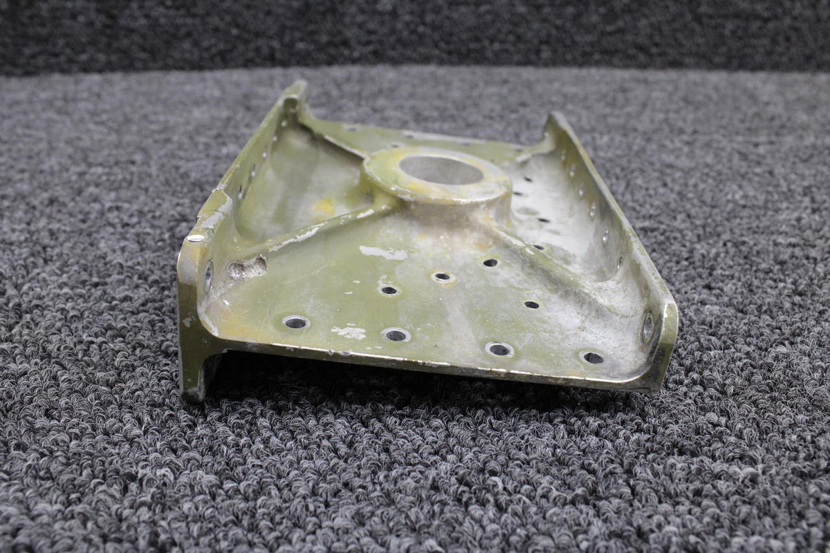 Cessna 5122724-1 USE 5122724-5 Cessna 402C Main Gear Wing Support AFT LH