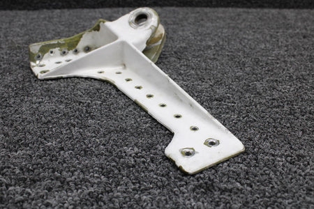 Cessna 5122725-4 Cessna 402C Main Gear Actuator Fitting RH
