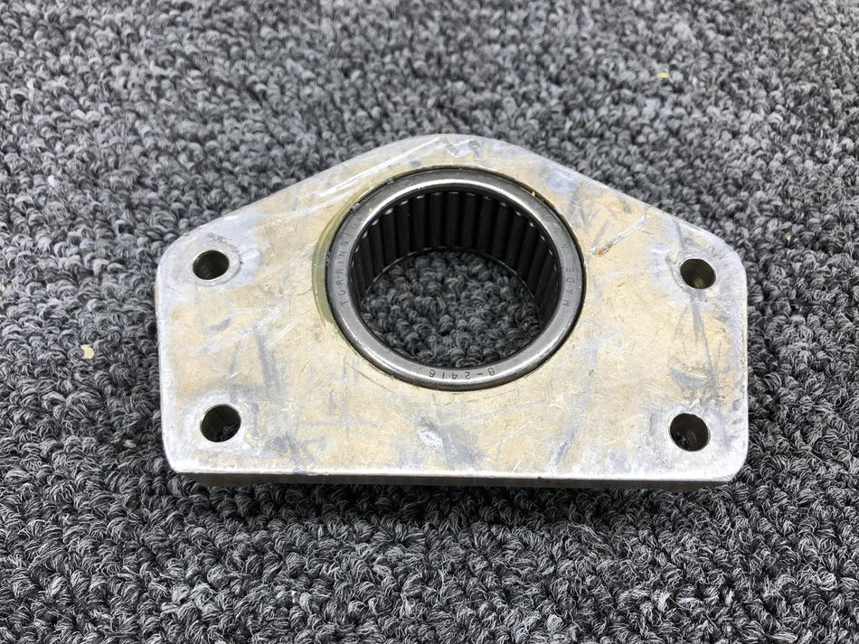 Cessna 5842011-1 Cessna 401 Nose Gear Trunnion and Bearing LH / RH D 1.31