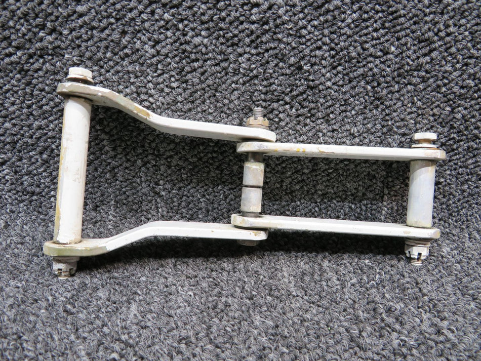 0862101-3 / 0862101-6 Cessna 402C Flap Control Link Middle LH/ RH (WS: 91.75)