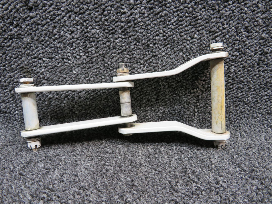 0862101-3 / 0862101-6 Cessna 402C Flap Control Link Middle LH/ RH (WS: 91.75)