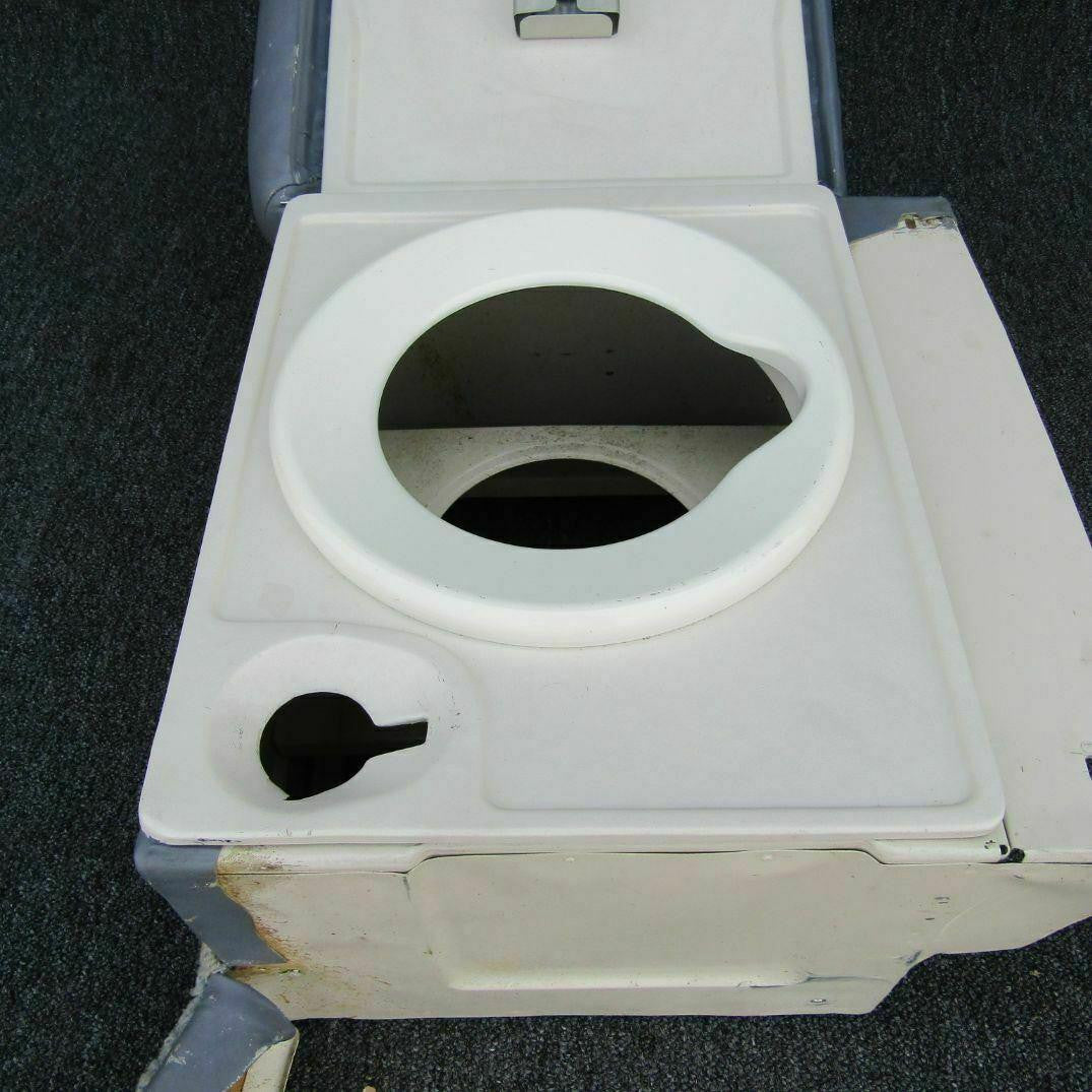 Piper Piper PA-31T Seat Assembly Toilet-Bottom C20