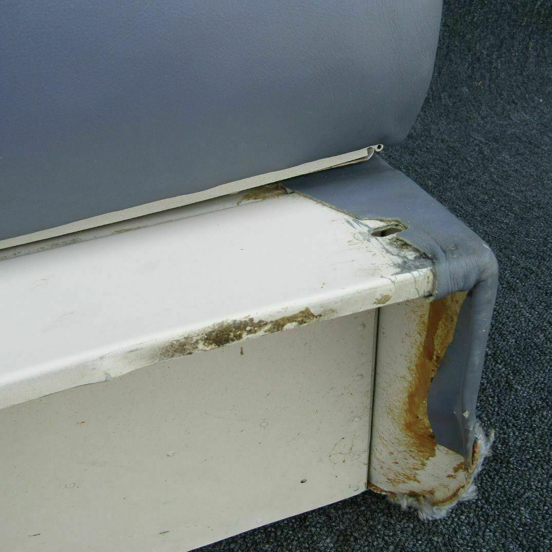 Piper Piper PA-31T Seat Assembly Toilet-Bottom C20