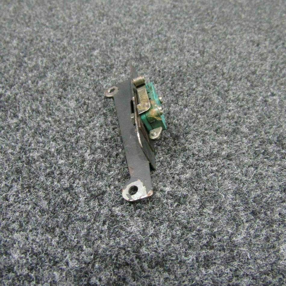 Piper 54410-002 USE MS26253-2 Piper PA31T Switch Throttle Reverse C20