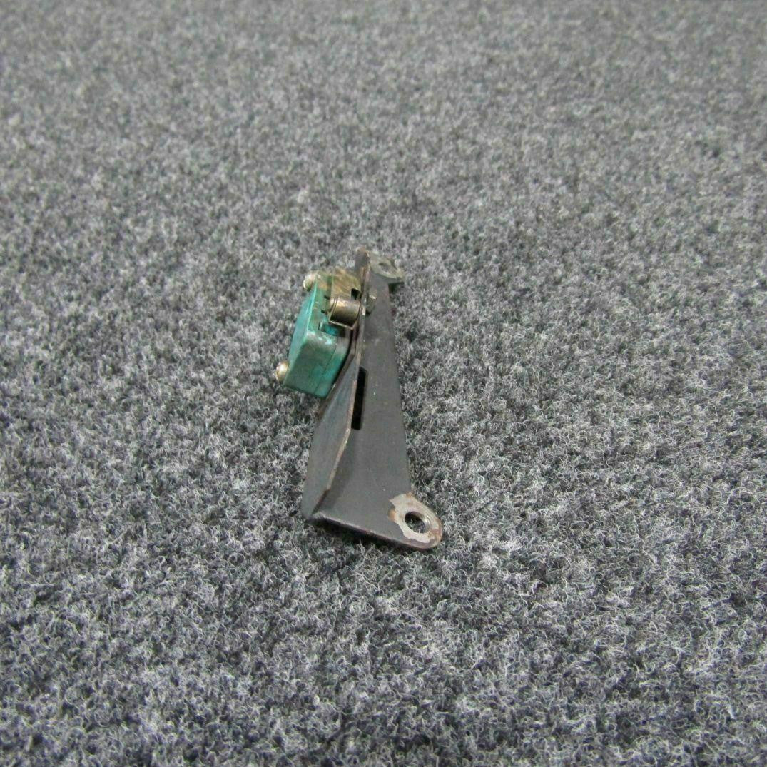 Piper 54410-002 USE MS26253-2 Piper PA31T Switch Throttle Reverse C20