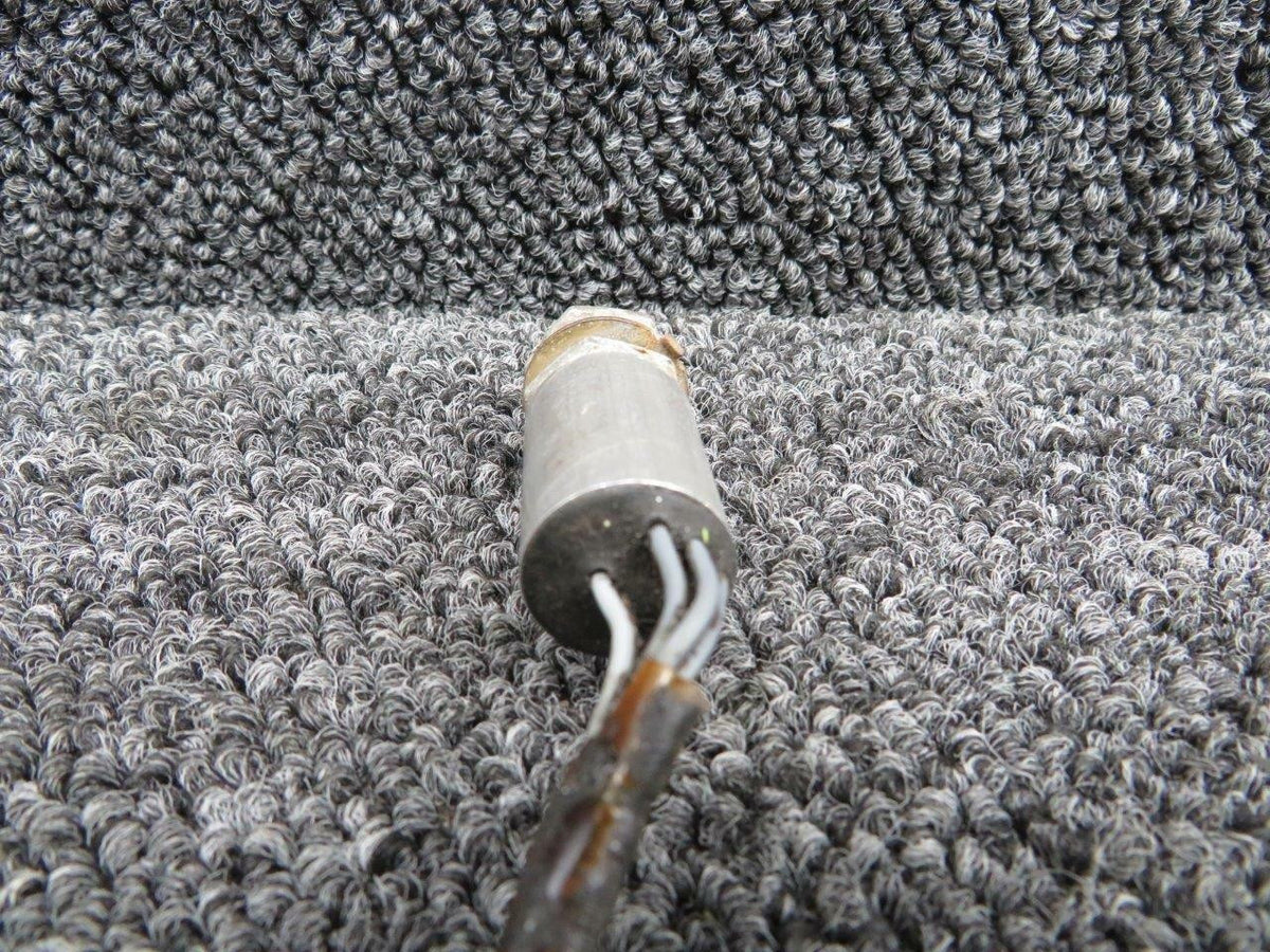 Cessna 63-2100-5 Cessna 402C Nose Gear Micro Switch Volts 28