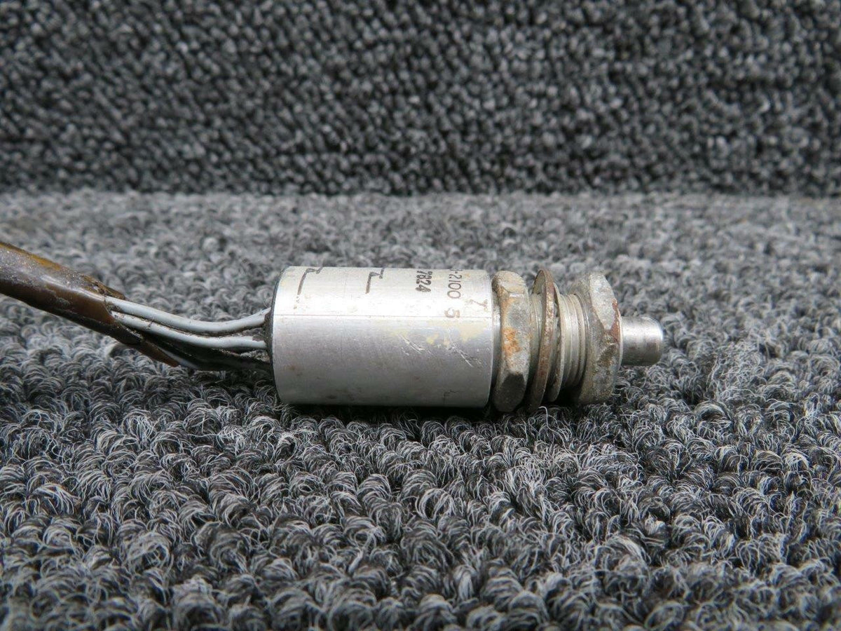 Cessna 63-2100-5 Cessna 402C Nose Gear Micro Switch Volts 28