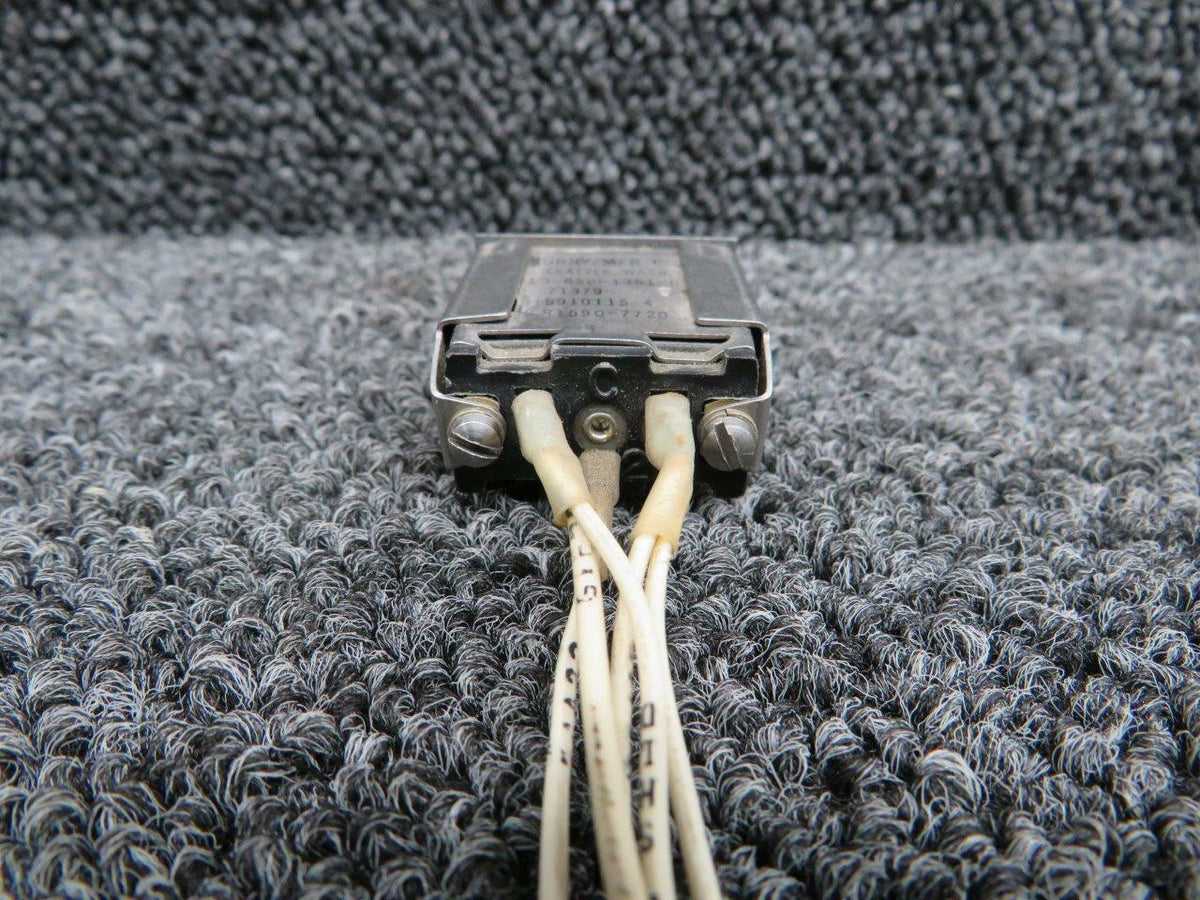 Cessna 9910115-4 Cessna 402C Gear Unlock Indicator Volts 28