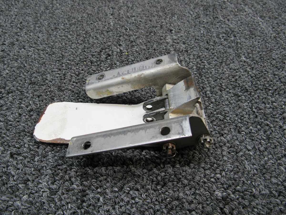 Piper 79530-002 Piper PA28R-201 Outside Door Handle Assembly