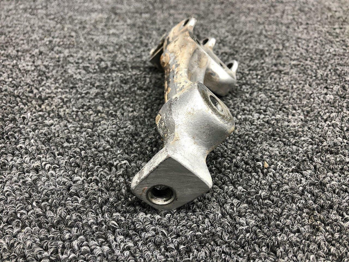 Cessna 1241403-1 Cessna T210F Main Gear Adjusting Plate LH