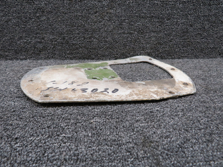 0741046-8 Cessna 182P Mounting Plate Wheel Fairing RH