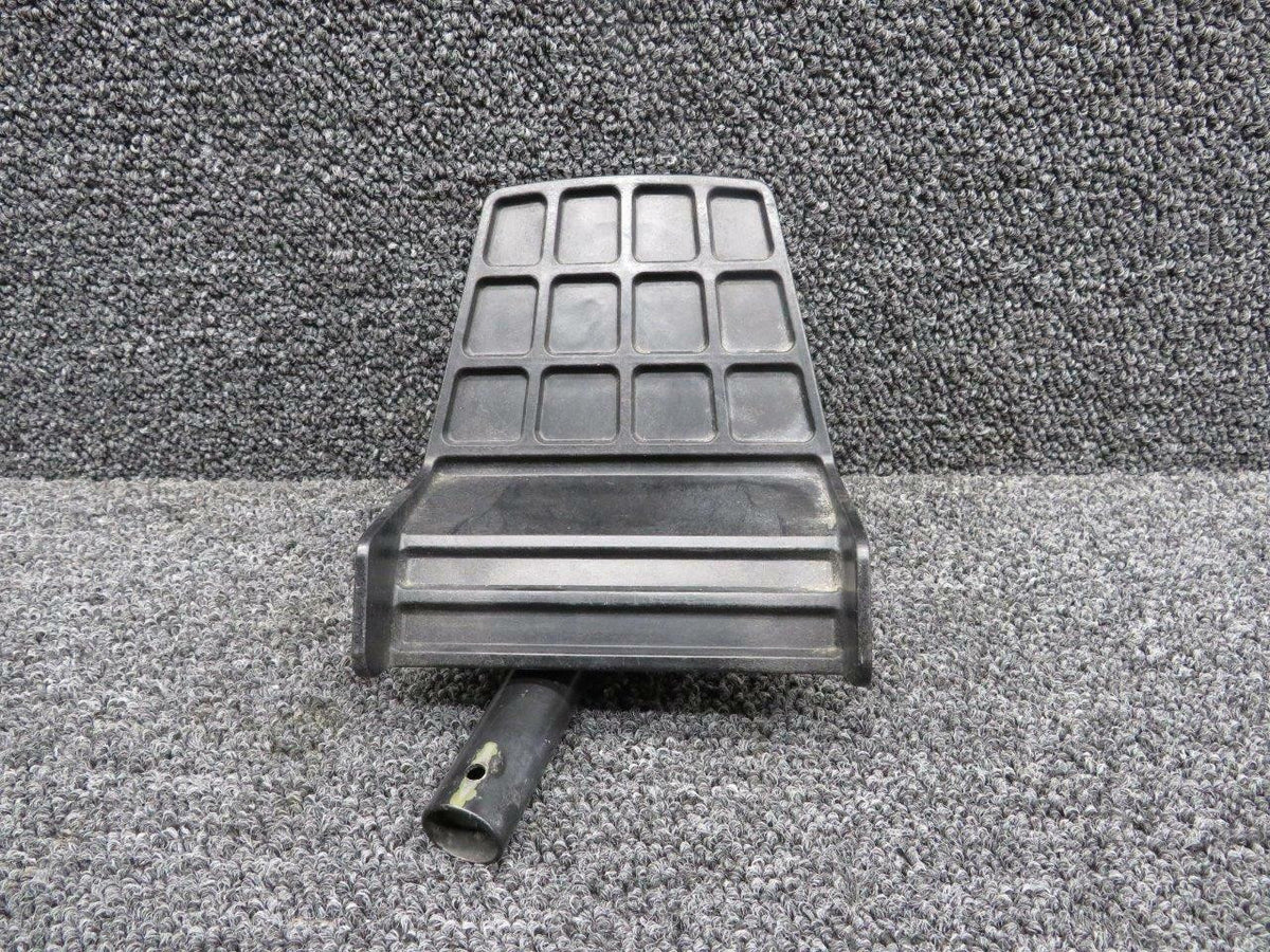 Cessna 0760035-2 Cessna 182T Rudder Pedal Assembly Inboard RH