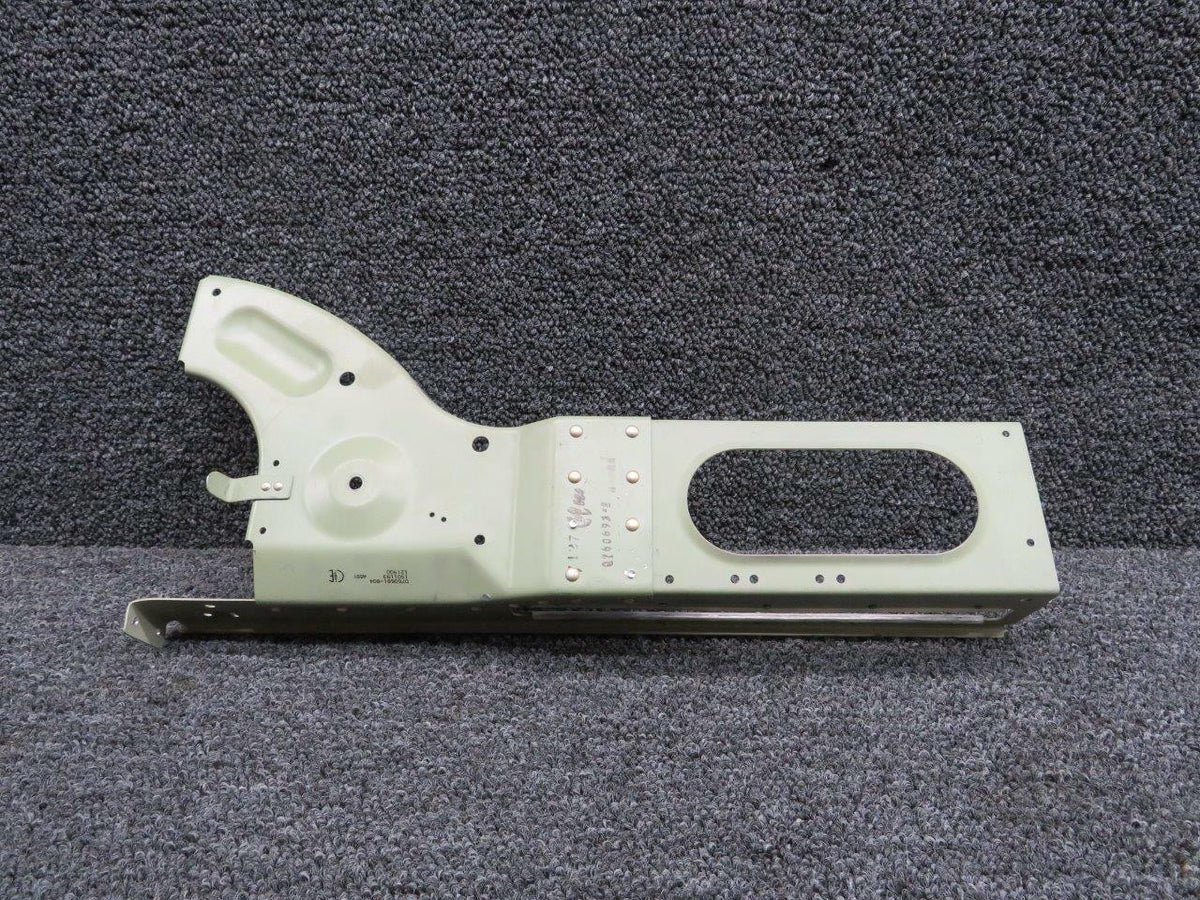 Cessna 0760693-2 Cessna 182T Support Control Tube Bellcrank Assy RH