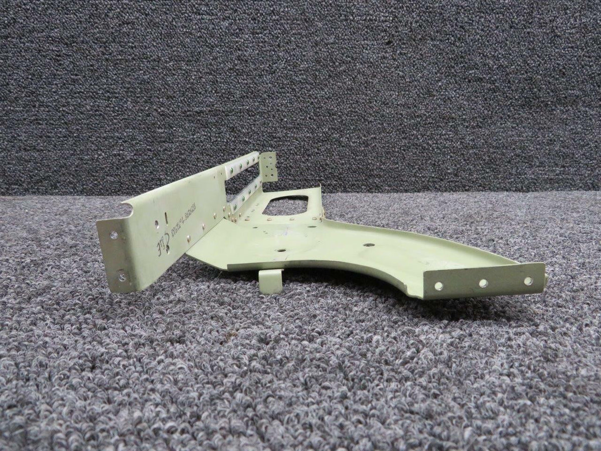 Cessna 0760693-2 Cessna 182T Support Control Tube Bellcrank Assy RH