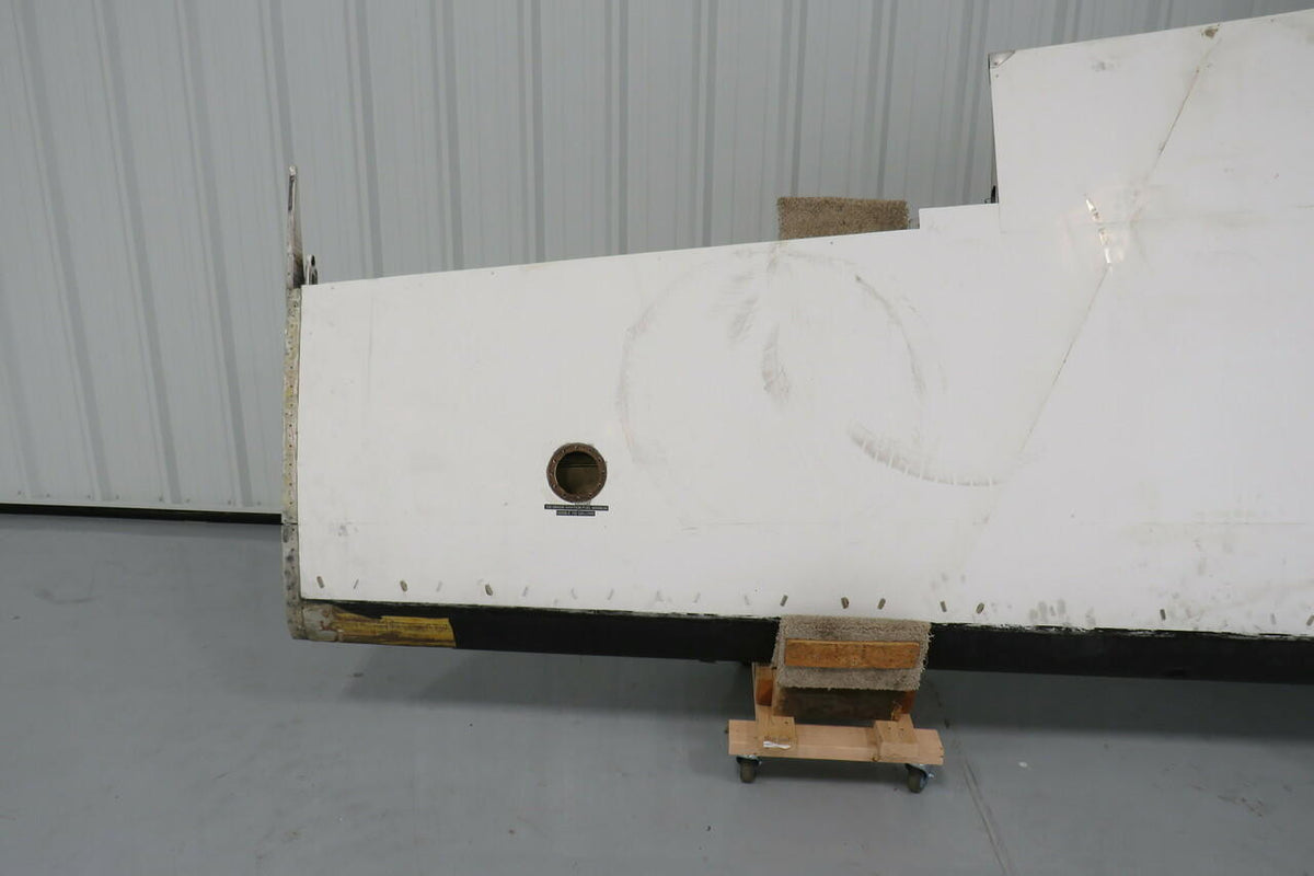 Cessna 5222000-1 Cessna 402C RH Wing Assy