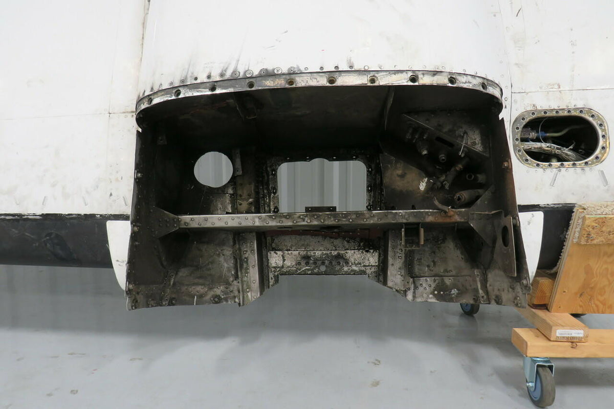 Cessna 5222000-1 Cessna 402C RH Wing Assy
