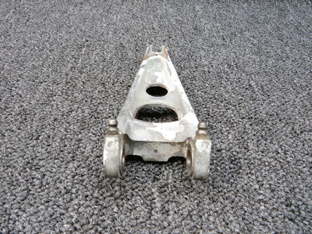 Beech 35-815194-5 USE 35-815194-3 Beech 35-B33 Main Gear Torque Knee Lower