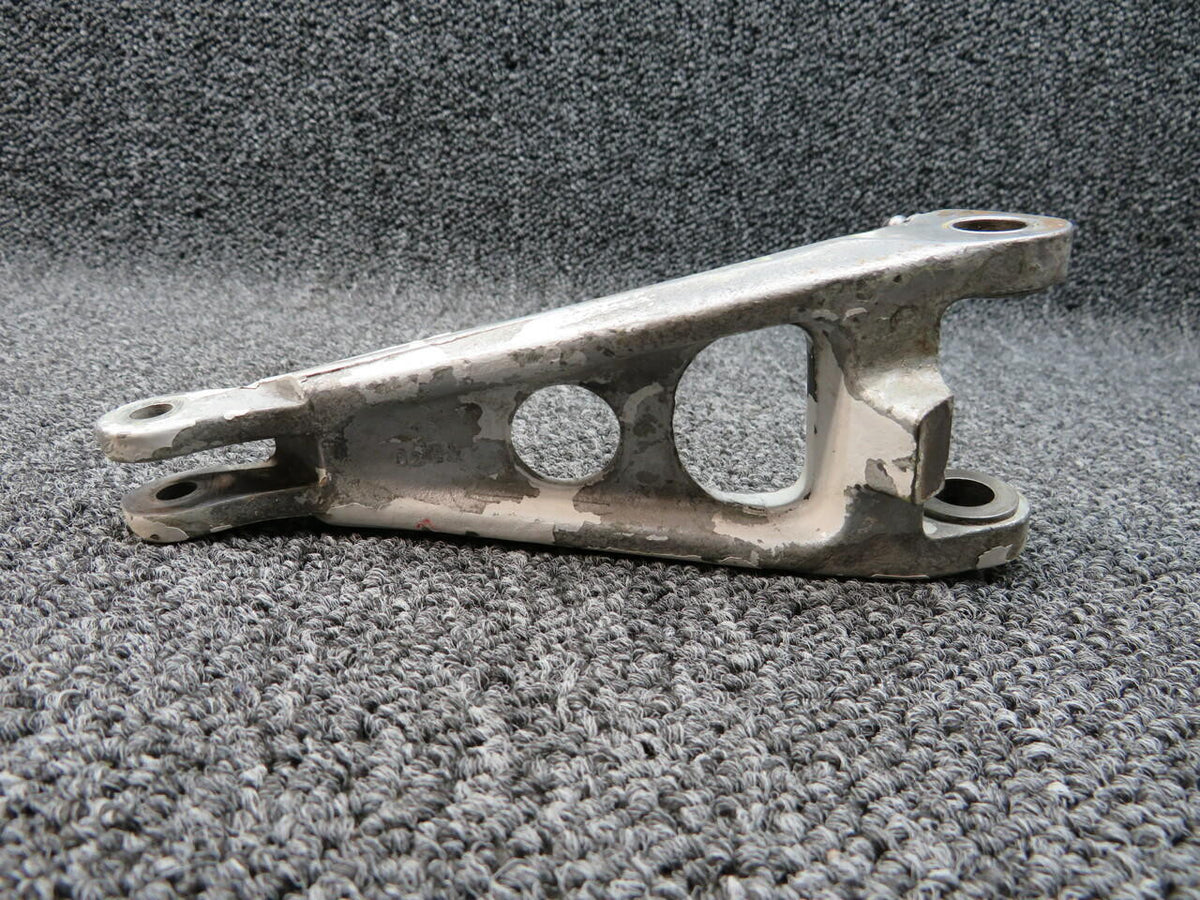 Beech 35-815194-5 USE 35-815194-3 Beech 35-B33 Main Gear Torque Knee Lower
