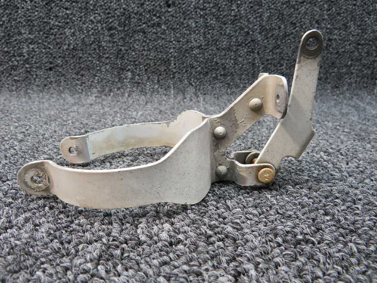 Beech 35-361133 / 35-361121-1 Beech V35A Landing Gear Safety Switch Bracket Assembly W/ Arm