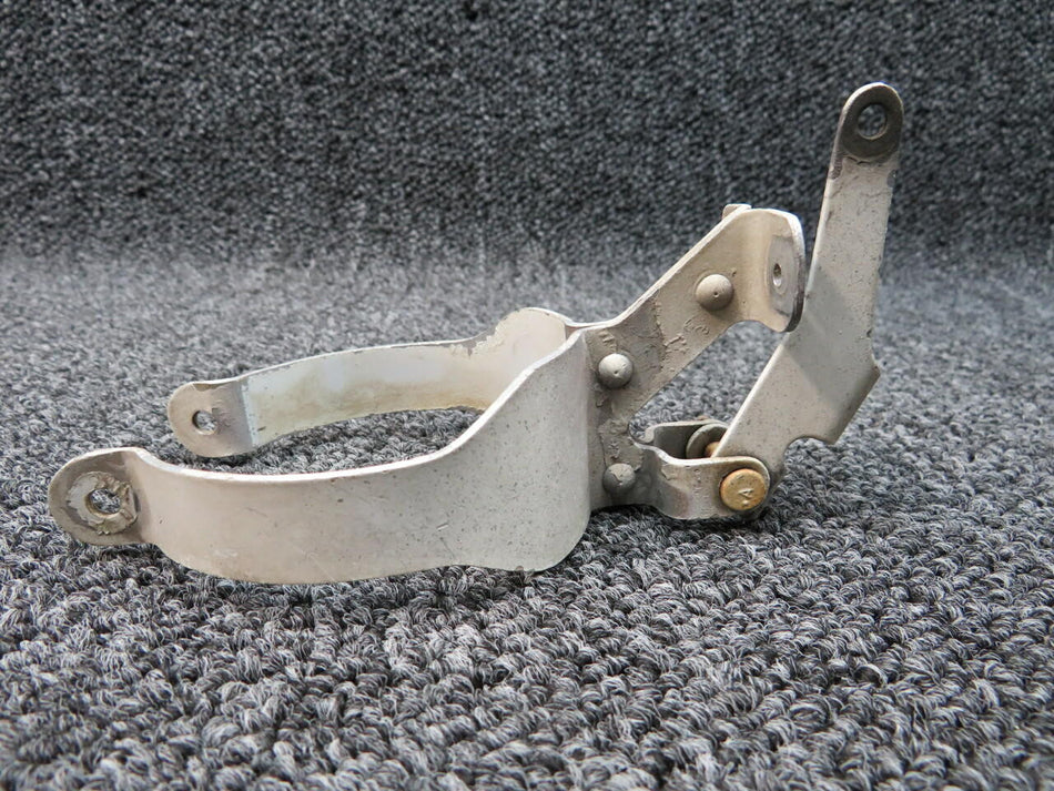 Beech 35-361133 / 35-361121-1 Beech V35A Landing Gear Safety Switch Bracket Assembly W/ Arm