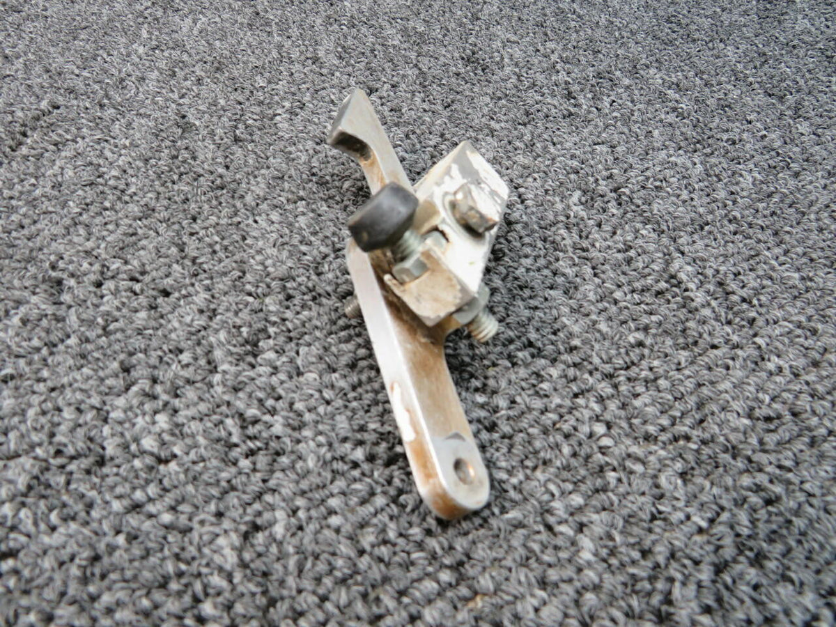 Beech 169-810057-3 Beech Uplock Hook