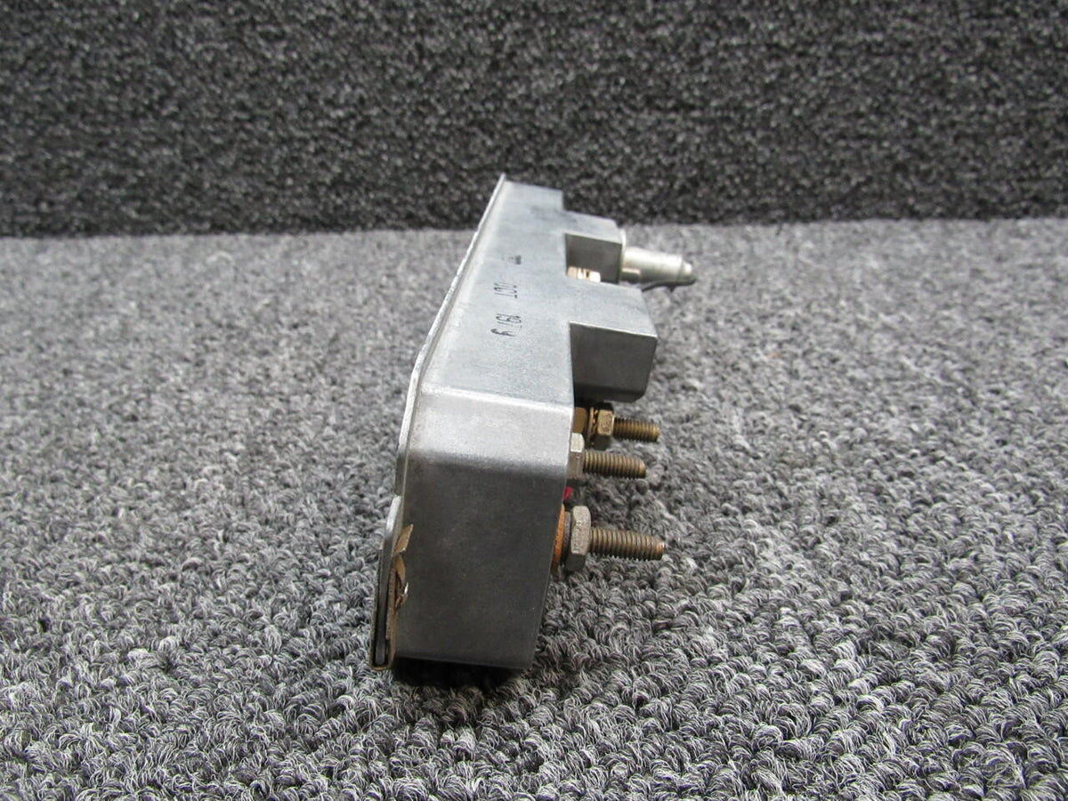 Piper 05205-008 Piper PA32R-301 Fuel Quantity Indicator Cluster