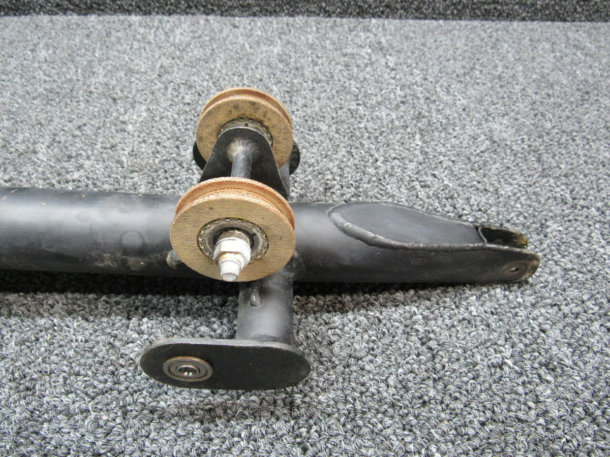 Piper 62703-021 Piper PA32-260 Tee Bar Assembly Control Column