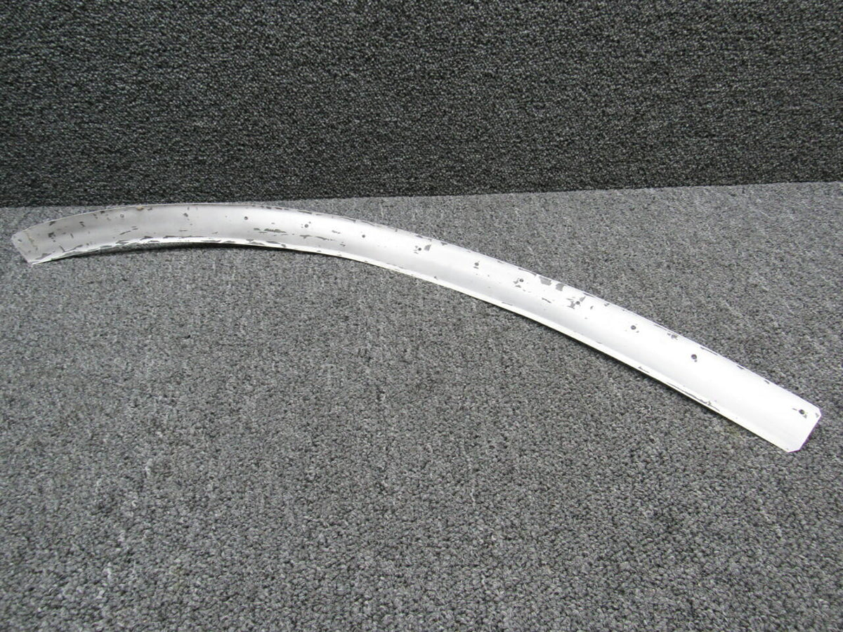 Piper 63070-022 USE 69220-005 Piper PA32-260 Windshield Collar Outside RH