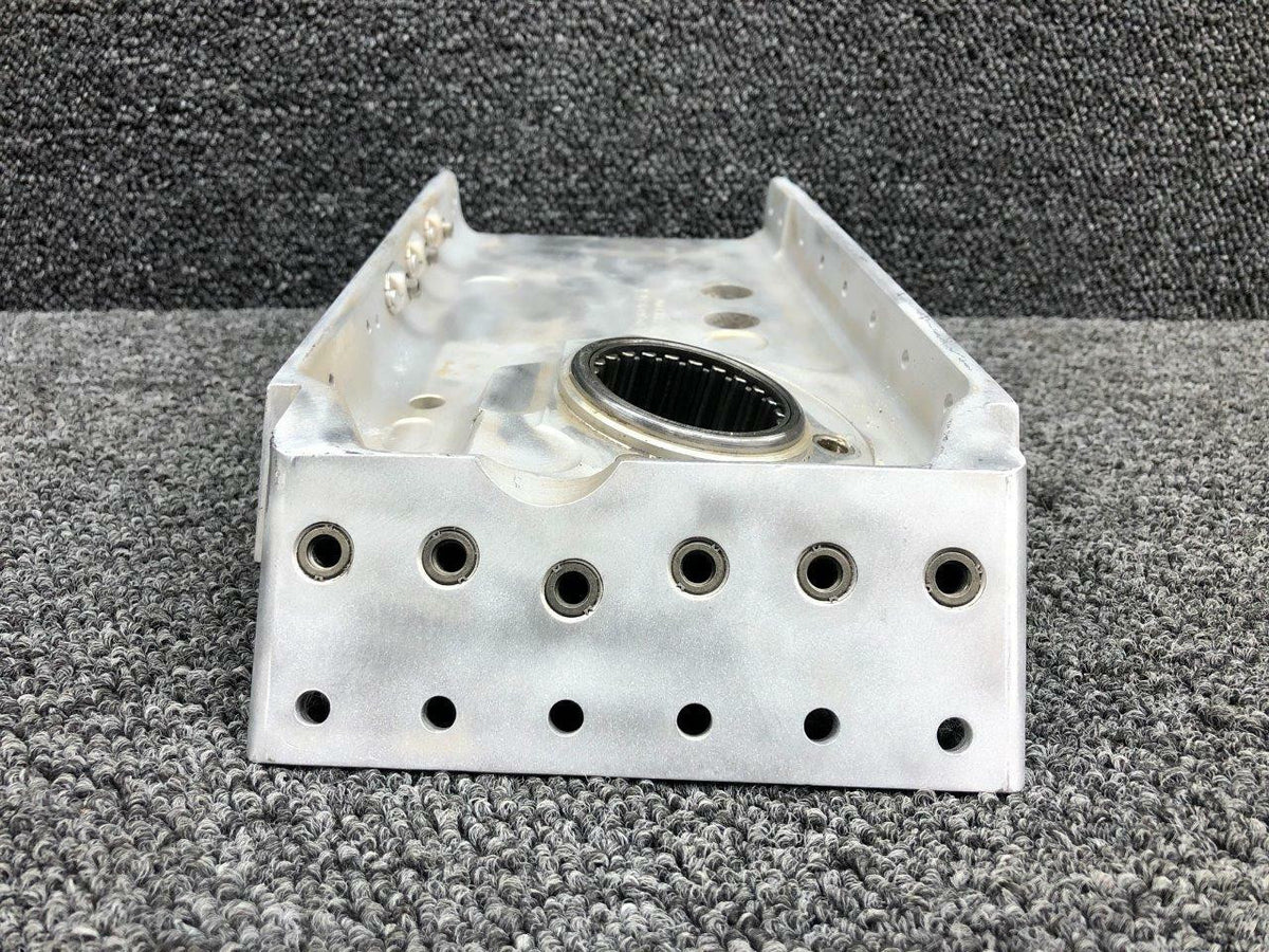 Cessna 1241607-16 Cessna T210N Main Gear Actuator Support Inboard RH