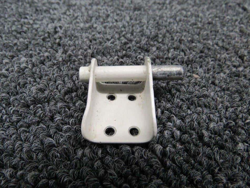 106-530124-2 Beech 58 Bearing Block Assy Window