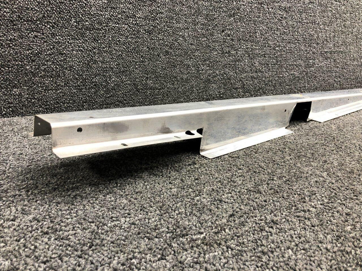 Cessna 1215137-4 Cessna T210N Armrest Trim Assembly RH