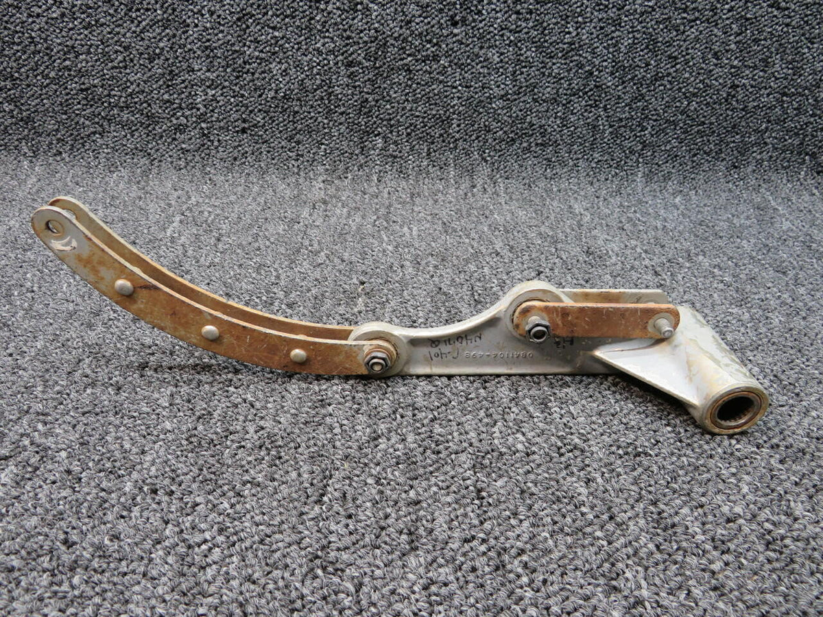Cessna 0841104-4 / 0843500-6 Cessna 401 Arm Rocker Bellcrank W/ Link LH