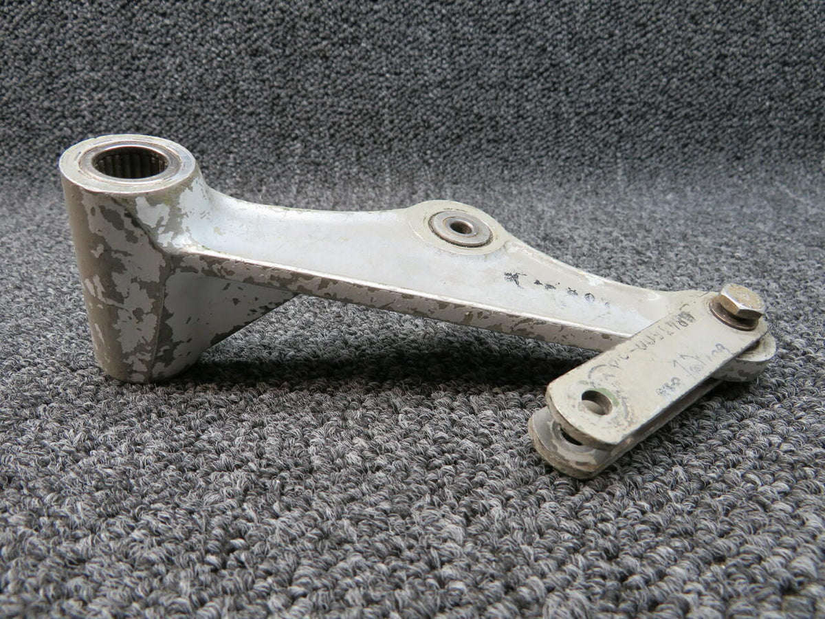 Cessna 0841104-4 / 0843500-28 Cessna 421B Bellcrank Assembly Rocker Arm W/ Link RH