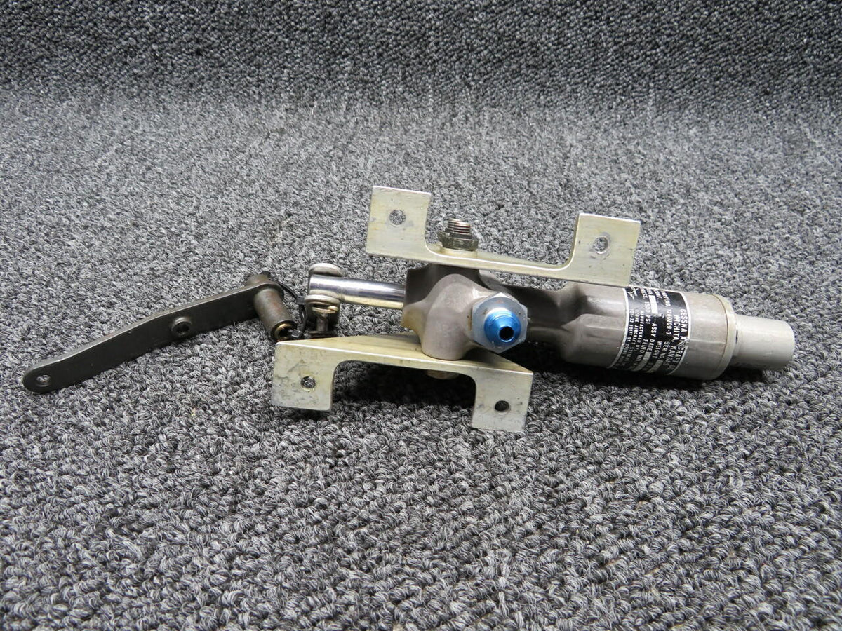 Cessna 1280109-3 USE 1280504-2 Cessna T210H Lock Cylinder Assembly W/ Brackets