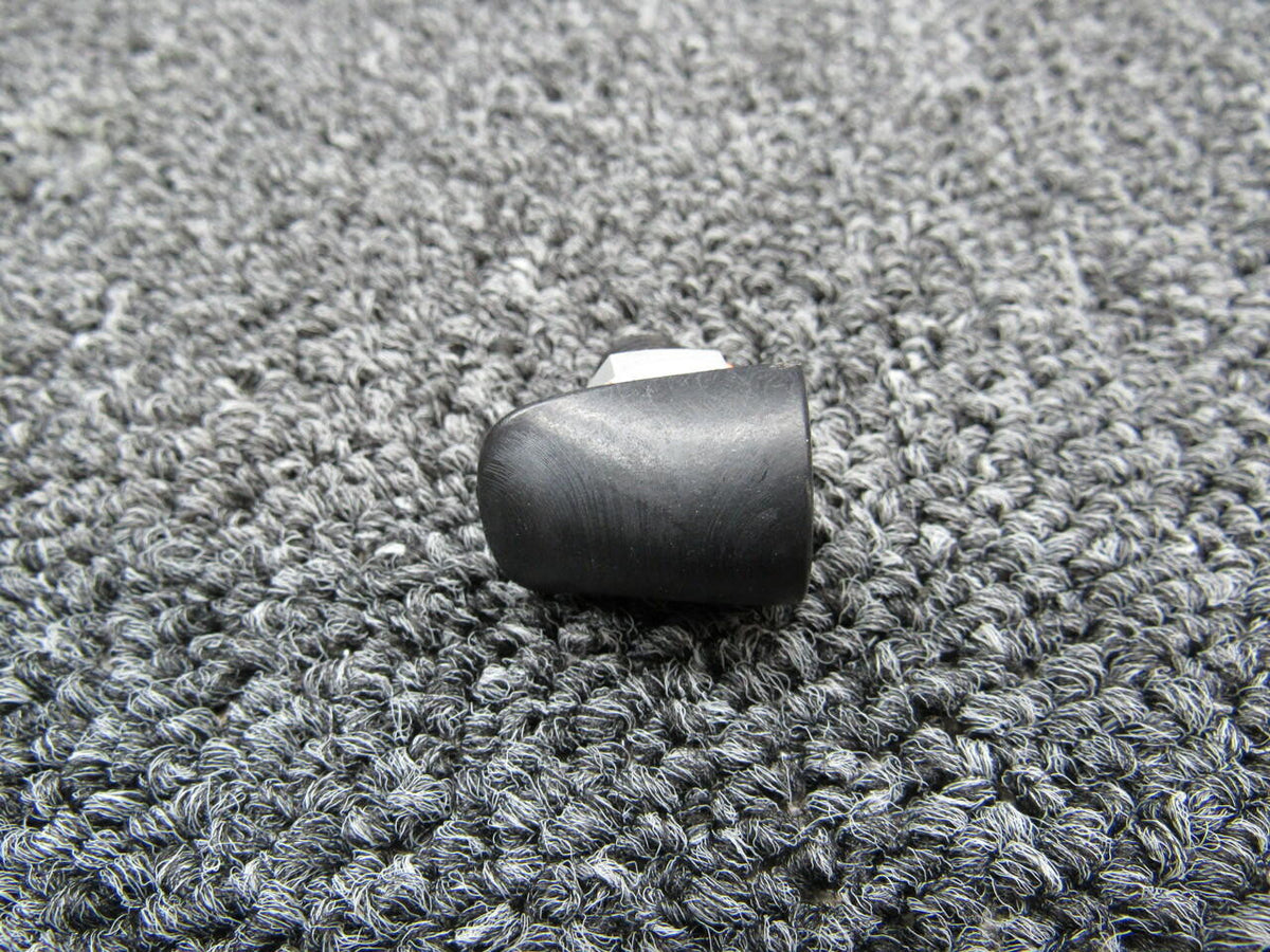 Cirrus 19610-001 Cirrus SR22T Spray Nozzle Windshield De-Ice Hours 695.5