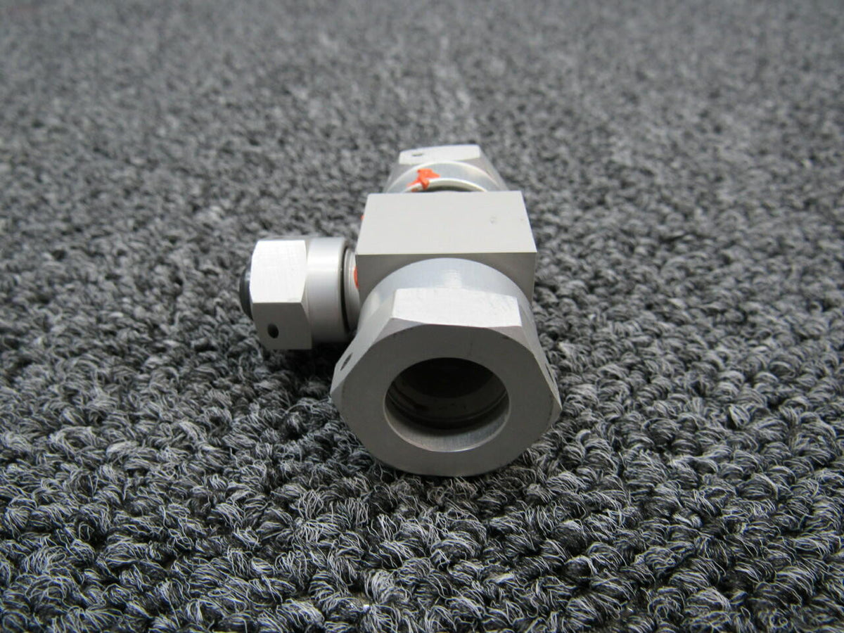 Cirrus 21946-002 Cirrus SR22T De-Ice Unequal Tee Hours 695.5