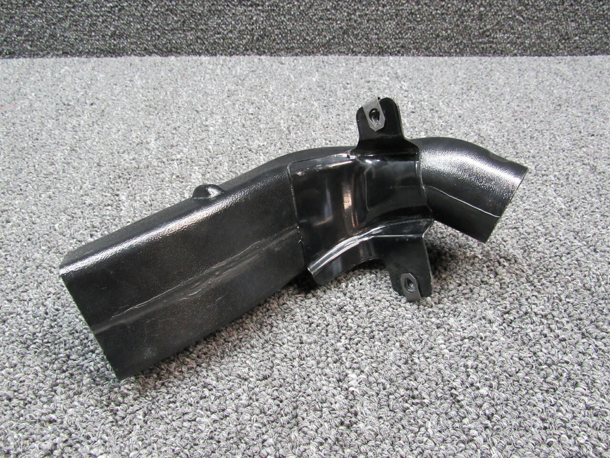Cirrus 19292-001 Cirrus SR22T Duct ECS Defrost Hours 695.5