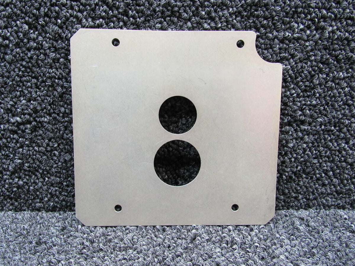 Cirrus 15247-002C Cirrus SR22T Console Selector Valve Enclosure Aft Hours 695.5