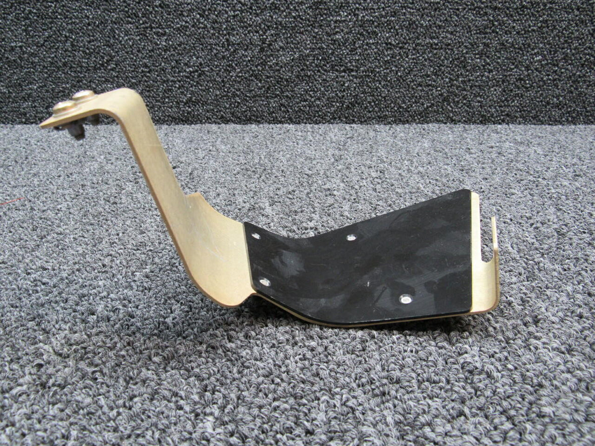 Cirrus 19327-001B Cirrus SR22T Shield Bracket Hours 695.5