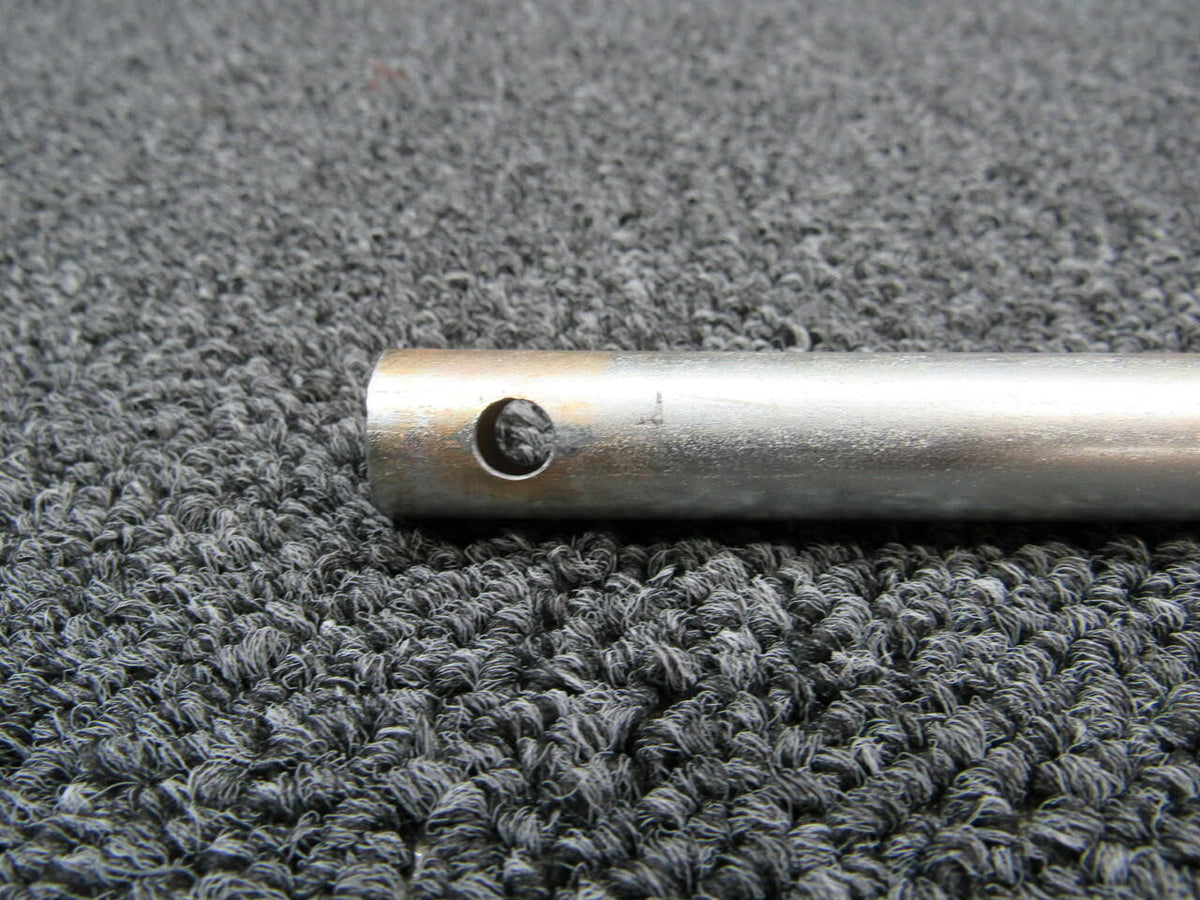 Cirrus 11168-002 Cirrus SR22T Elevator Torque Tube LH Hours 695.5