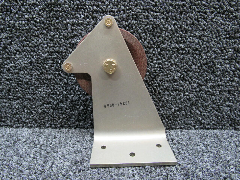 Cirrus 10341-008 / 10341-006 Cirrus SR22T Aileron Pulley Assy RH hours 695.5